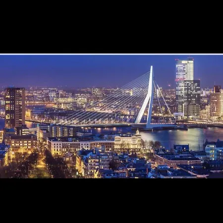 Beautiful Romantic In Rotterdam